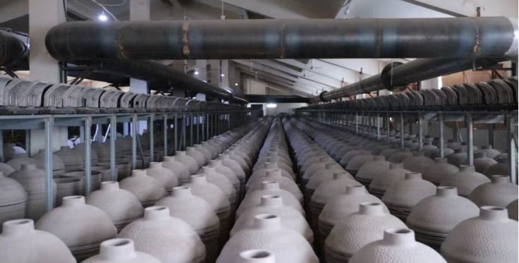 Yixing Mingkai Kamado Technology Co., Ltd. ligne de production du fabricant